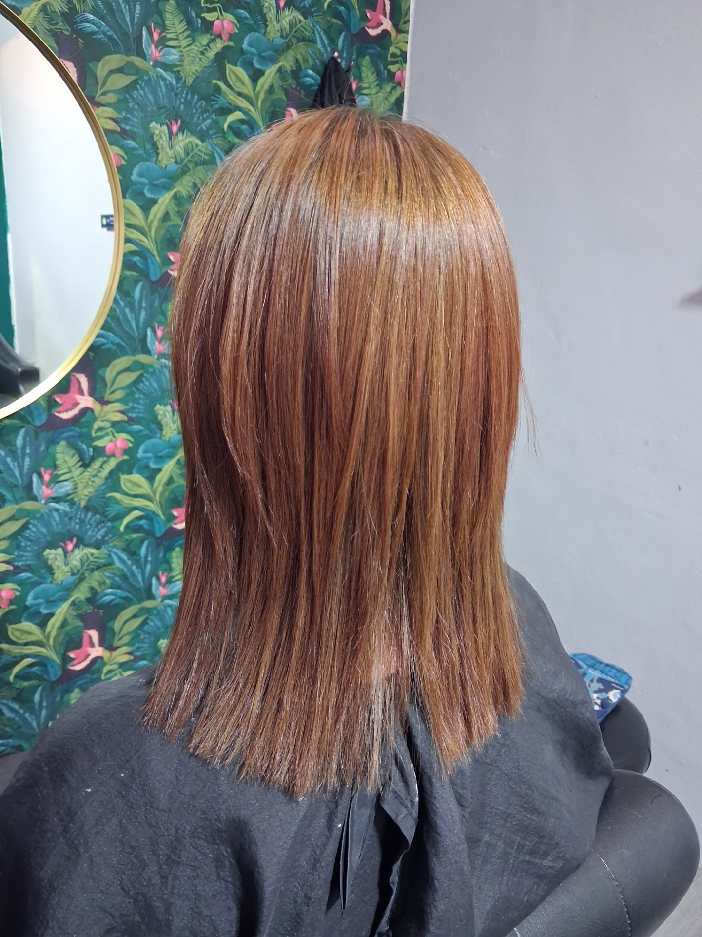 Colour me Krazy Salon Room photo