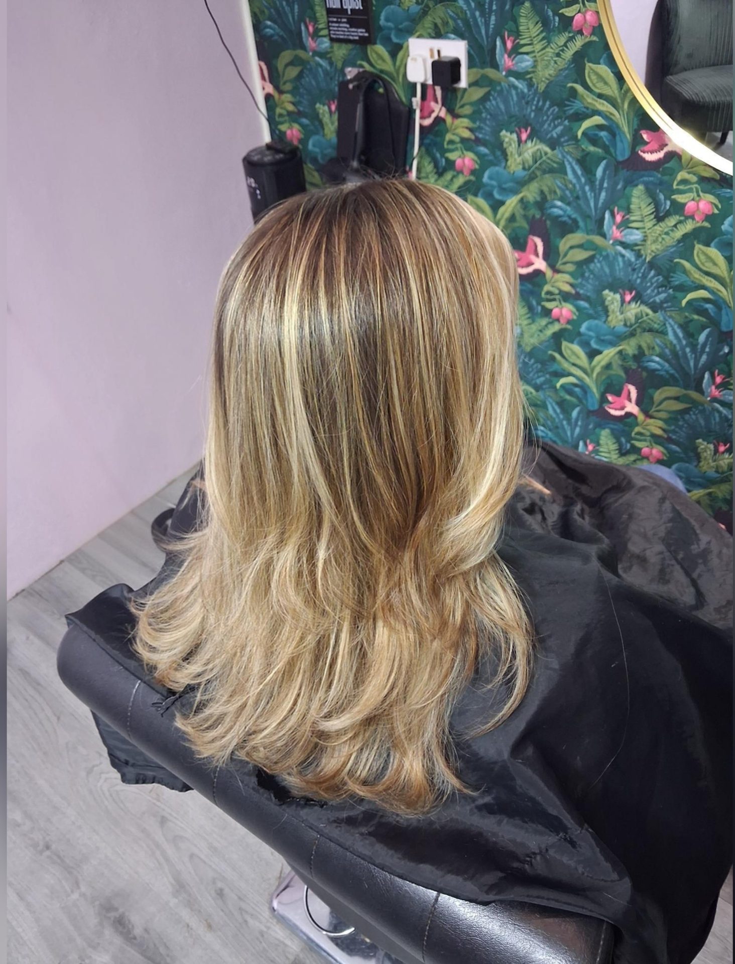 Colour me Krazy Salon Room photo