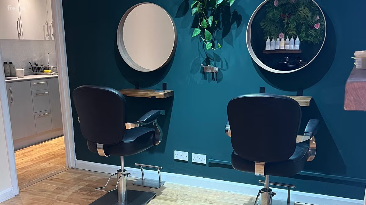 Natural hair studio photo